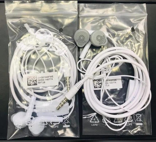 samsung-Earphone.webp Samsung Earphone 3.5mm Jack - Image 1
